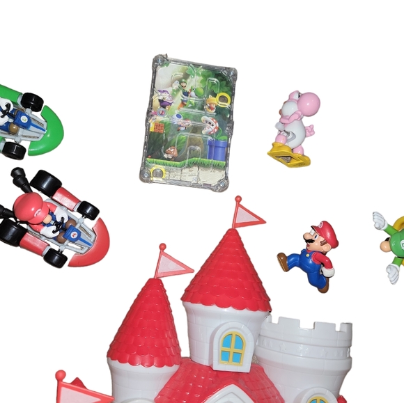 Nintendo Mario Lot - Picture 3 of 3